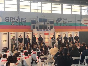 AG体育官方入口-社区中心换新装 NBA总决赛遗产项目亮相马刺主场